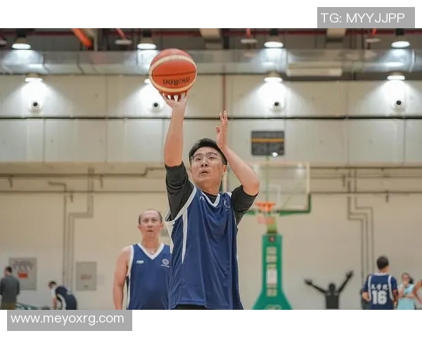 深圳篮球队个人能力提升与团队协作的热议与变革探讨